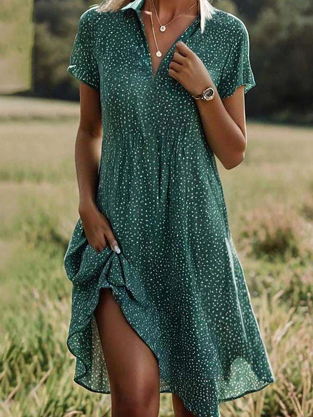 Halsolde | Women's Midi Comfortable Short-Sleeve Dress — Green
