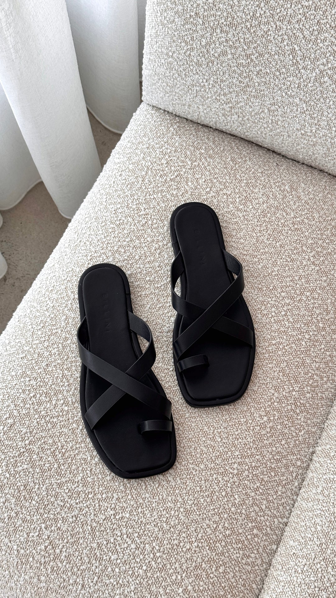 Ionecine | Women's Casual Stretch Slide - Black Tops — 1