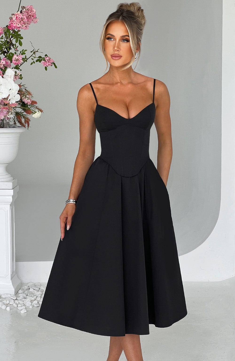Ivoraine | Women's Elegant Black Midi Dress — 1