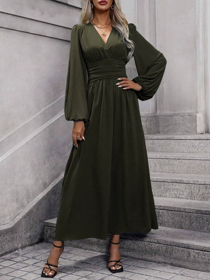 Kesiisse | Women's Elegant Wedding Guest Dress — Green