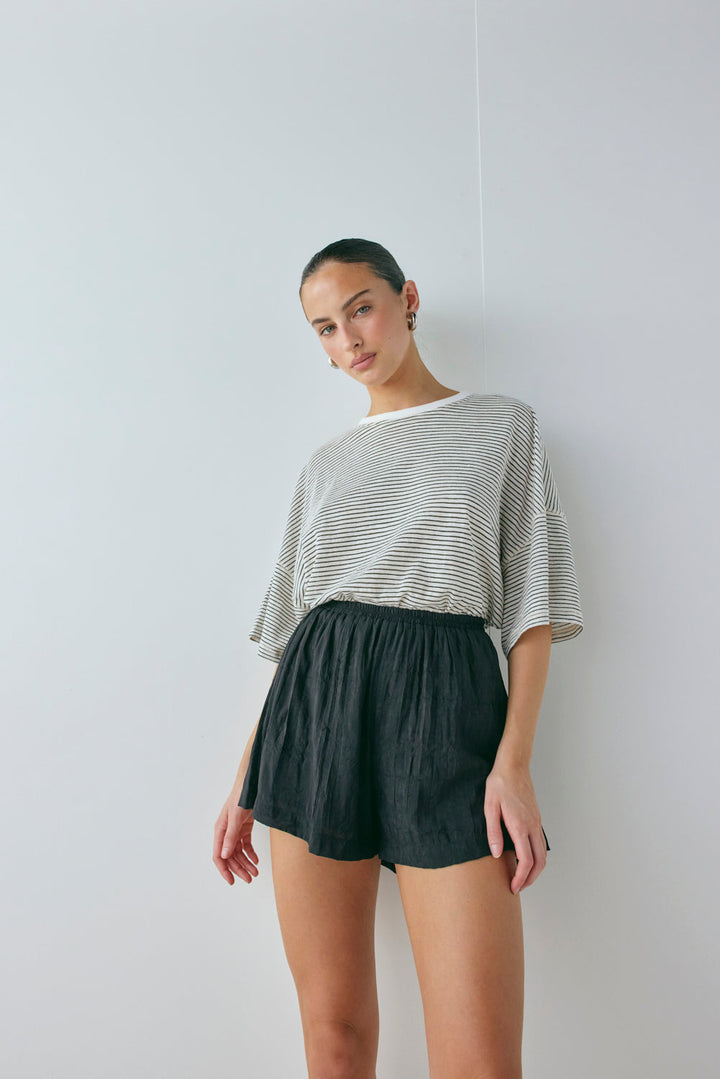 Yaracine | Women's Denim High-Waist Shorts Crinkle Black — 1