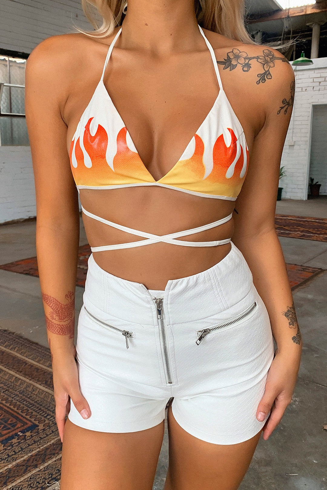 Zoraoura | Women's Denim High-Waist Shorts - White — 1